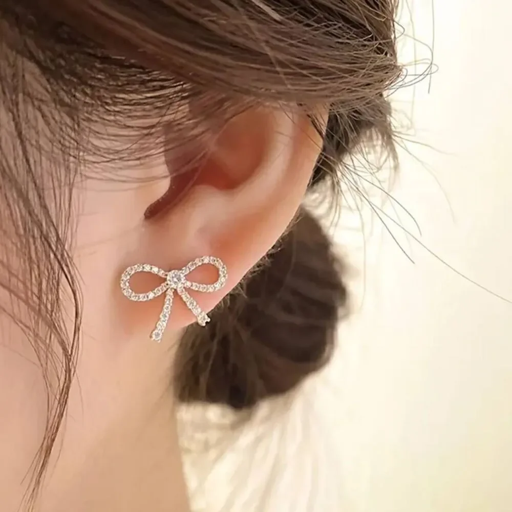 Elegant Vintage Bow Pearl Tassel Stud Earrings